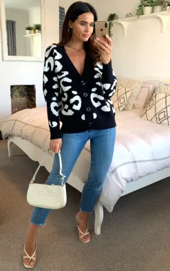 Wholesale ???? D.Anna Black And White Leopard Button Down Ribbed Knit V Neck Cardigan ????