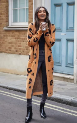 Flash Sale ???? Liquorish Animal Pattern Longline Cardigan In Brown ????