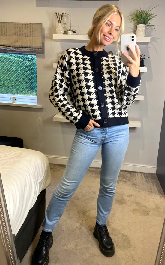 Best Pirce ???? Yumi Houndstooth Cardigan In Black ???? 1 Best Pirce ???? Yumi Houndstooth Cardigan In Black ????