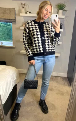 Best Pirce ???? Yumi Houndstooth Cardigan In Black ???? 6 Best Pirce ???? Yumi Houndstooth Cardigan In Black ???? -Aftershock London Shop unnamed file 82